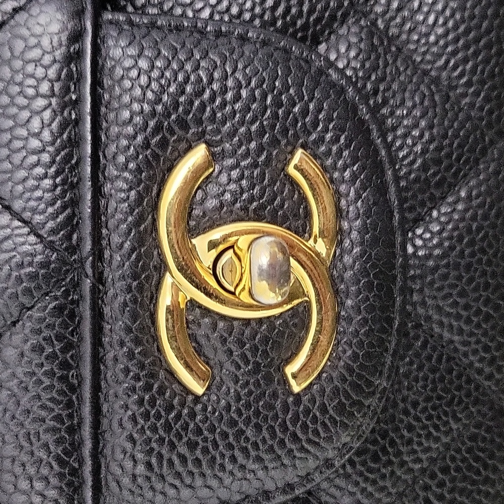 Chanel Jumbo Flap - Picture 5 of 15